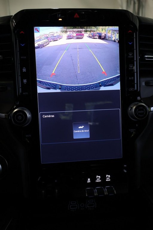 2025 Ram 1500 BIG HORN in Terrebonne, Quebec - 17 - w1024h768px