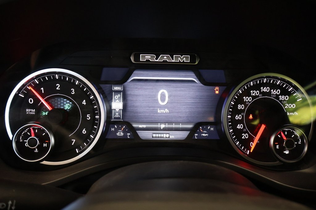 2025 Ram 1500 BIG HORN in Terrebonne, Quebec - 14 - w1024h768px