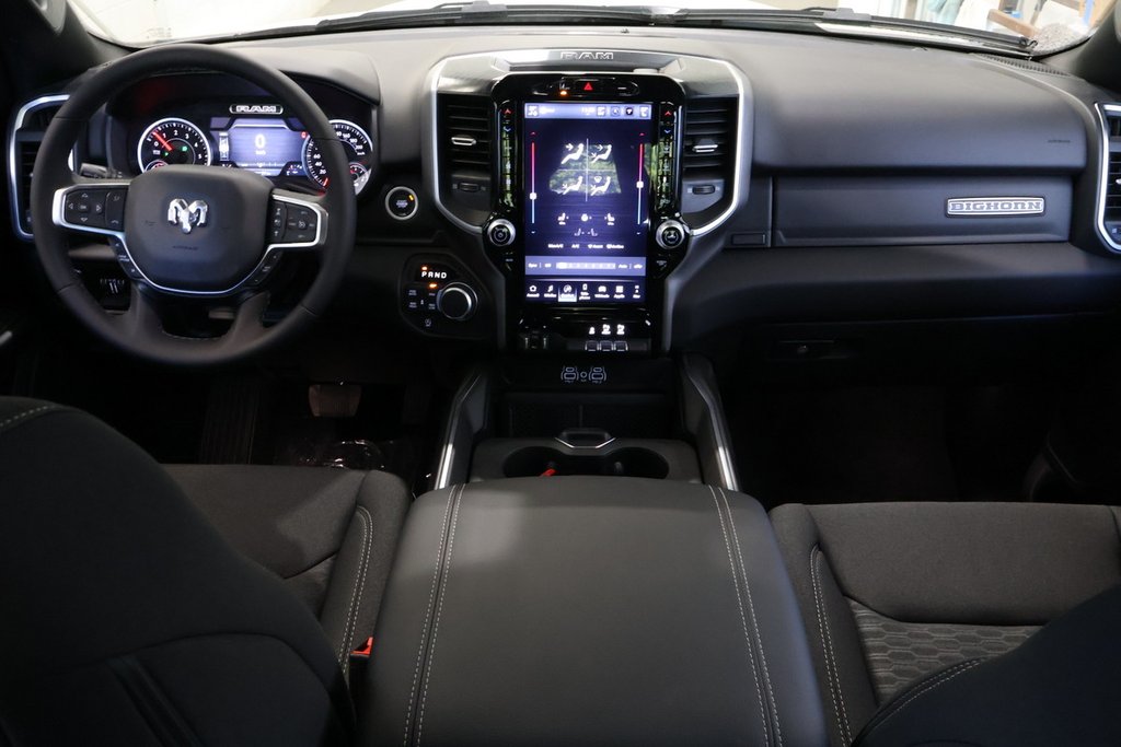 2025 Ram 1500 BIG HORN in Terrebonne, Quebec - 10 - w1024h768px