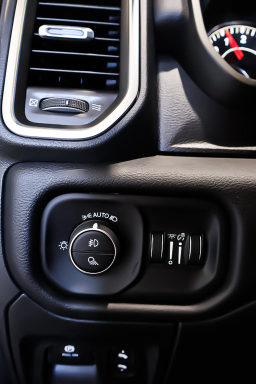 2025 Ram 1500 BIG HORN in Terrebonne, Quebec - 18 - w1024h768px