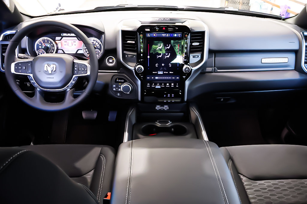 2025 Ram 1500 BIG HORN in Terrebonne, Quebec - 10 - w1024h768px