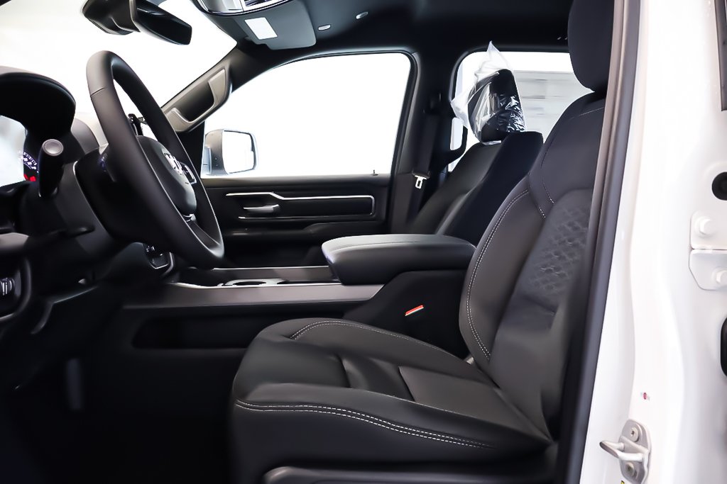 2025 Ram 1500 BIG HORN in Terrebonne, Quebec - 8 - w1024h768px