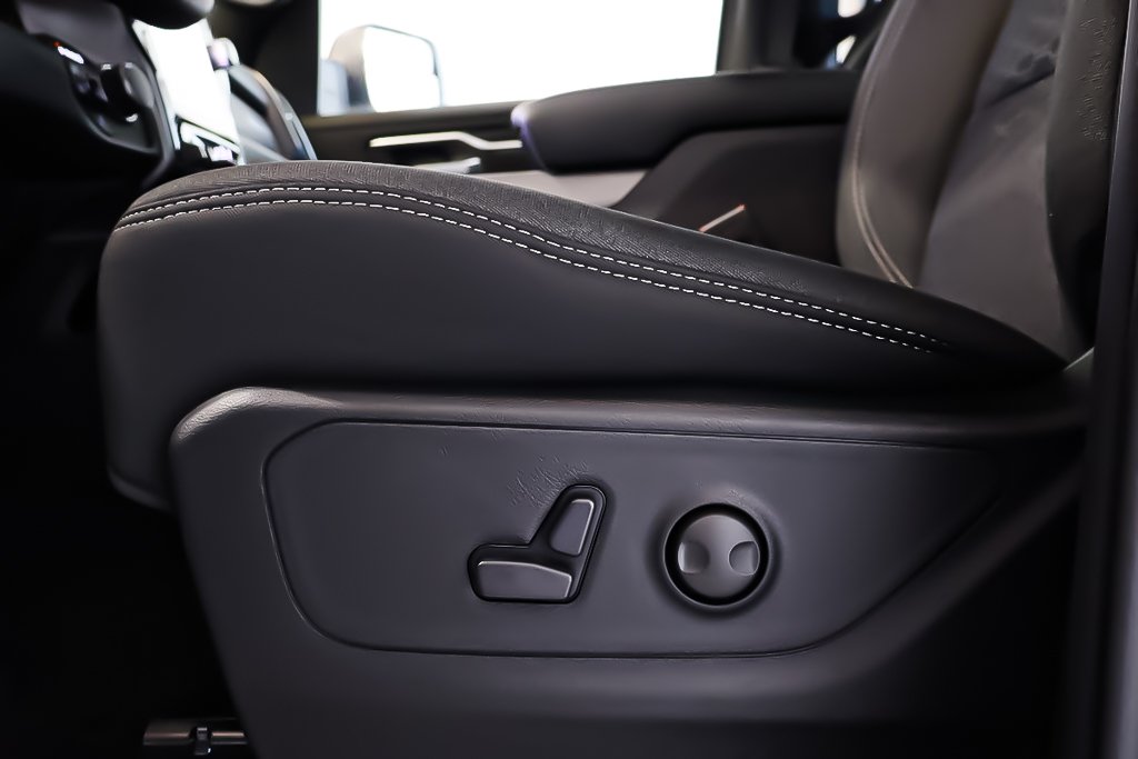 2025 Ram 1500 BIG HORN in Terrebonne, Quebec - 9 - w1024h768px