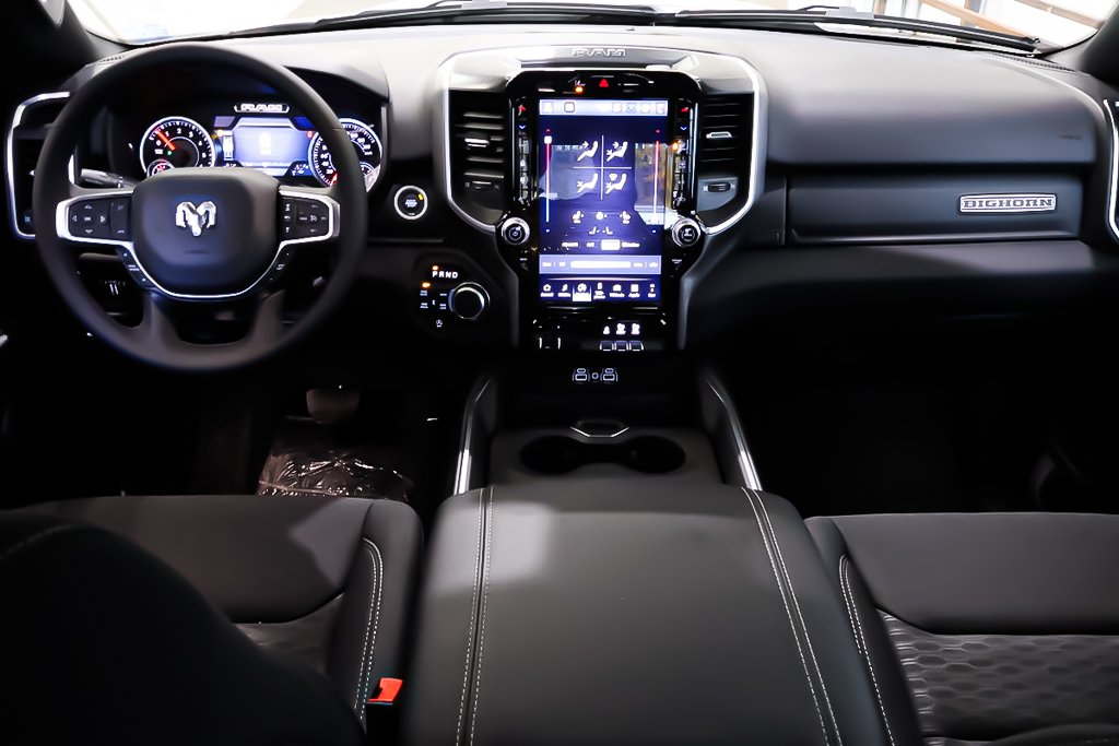 2025 Ram 1500 BIG HORN in Terrebonne, Quebec - 10 - w1024h768px