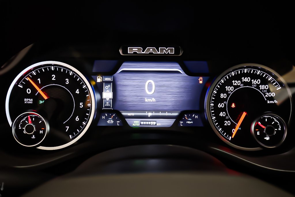 2025 Ram 1500 BIG HORN in Terrebonne, Quebec - 14 - w1024h768px