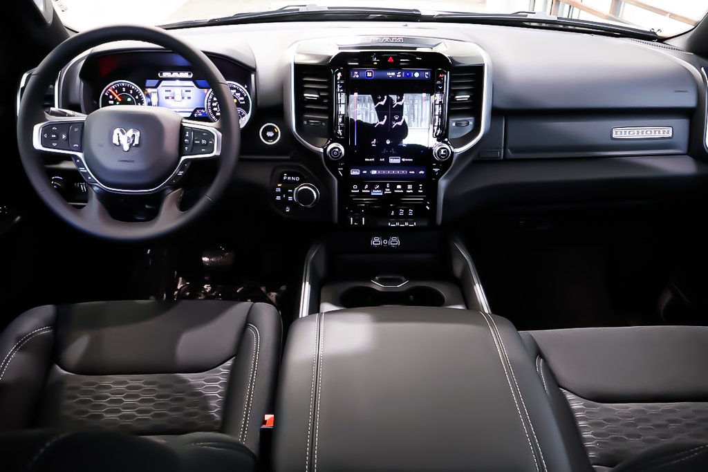 Ram 1500 BIG HORN 2025 à Terrebonne, Québec - 10 - w1024h768px