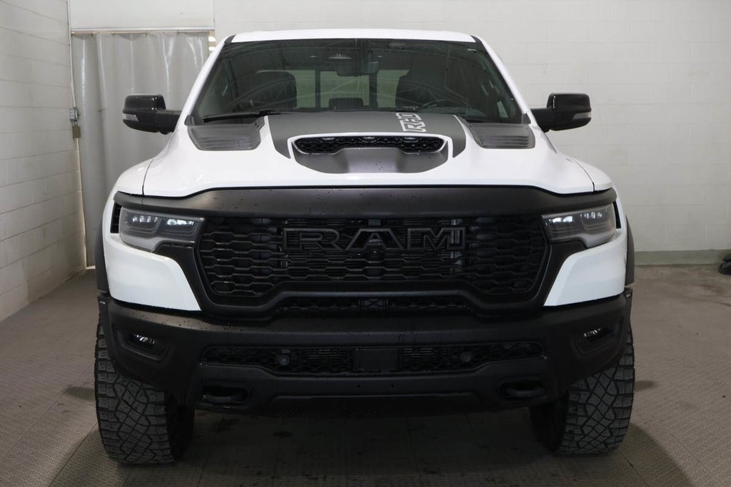 2025 Ram 1500 RHO + 4X4 +  CREW CAB + TOIT OUVRANT PANO in Terrebonne, Quebec - 2 - w1024h768px