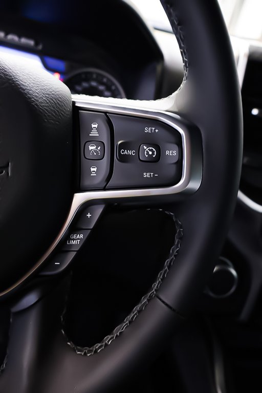 Ram 1500 BIG HORN 2026 à Terrebonne, Québec - 13 - w1024h768px
