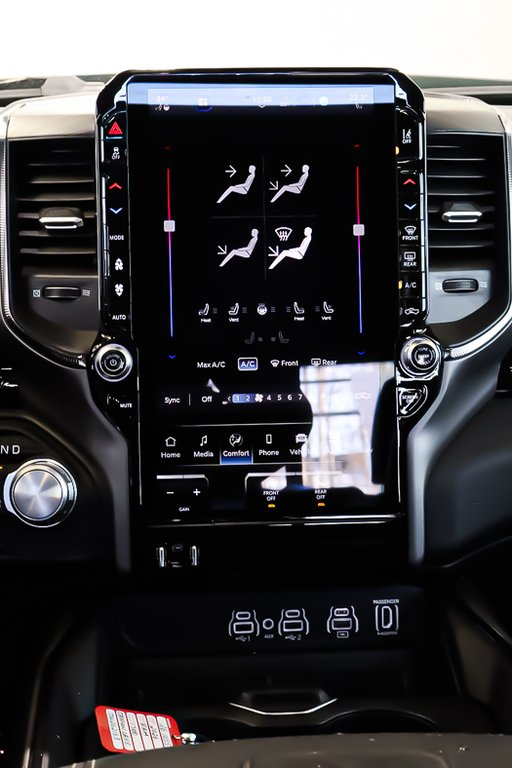 2026 Ram 1500 SPORT in Terrebonne, Quebec - 17 - w1024h768px
