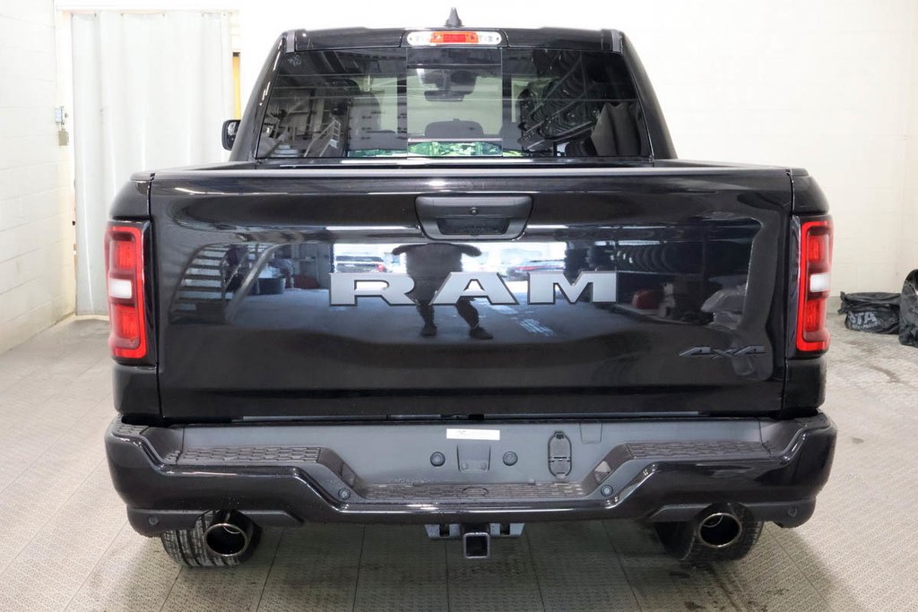 2026 Ram 1500 EXPRESS in Terrebonne, Quebec - 5 - w1024h768px