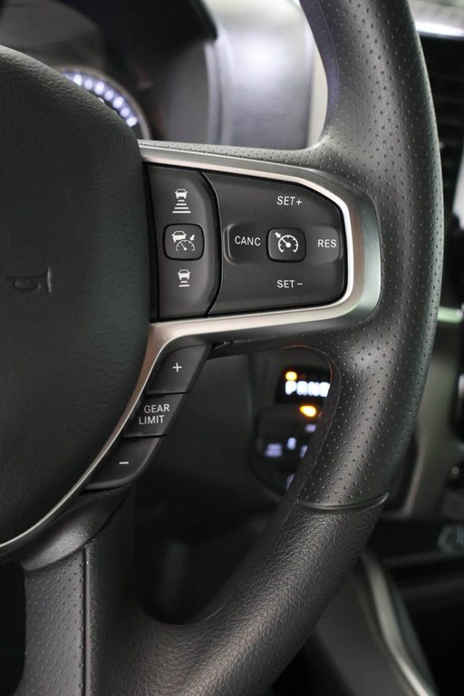 Ram 1500 EXPRESS 2026 à Terrebonne, Québec - 13 - w1024h768px