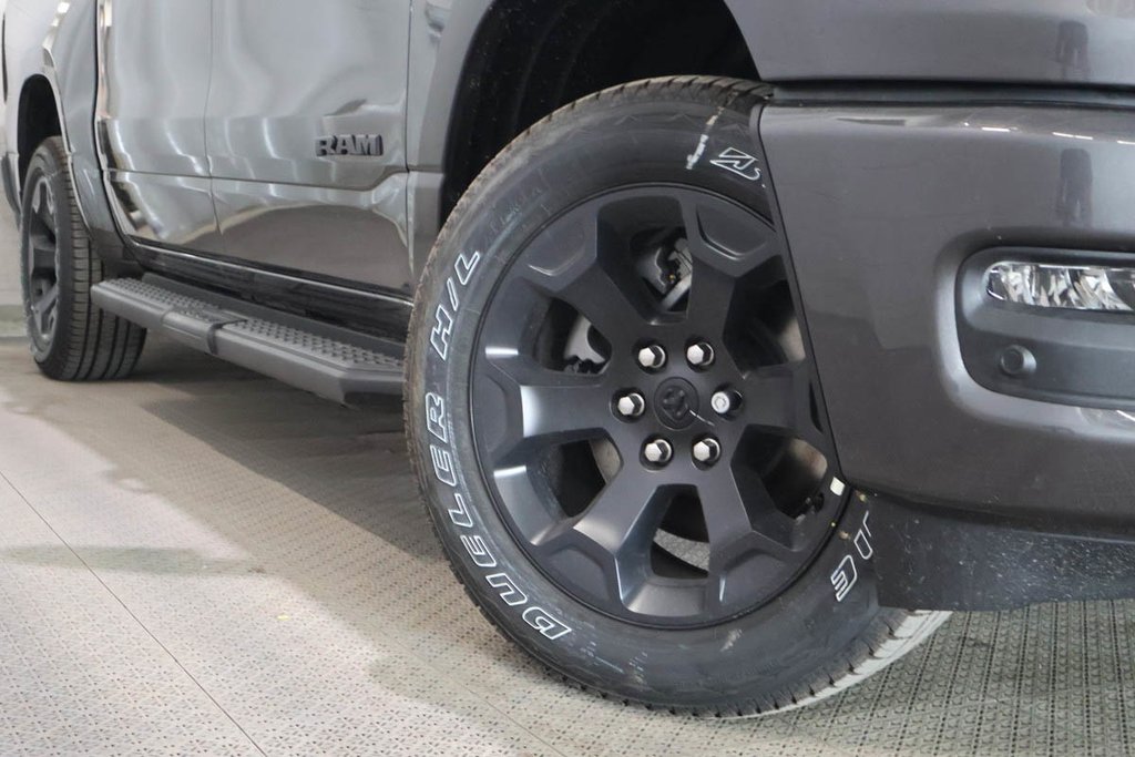 2026 Ram 1500 EXPRESS in Terrebonne, Quebec - 7 - w1024h768px