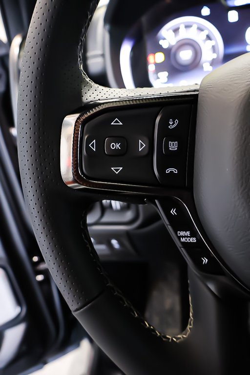 2026 Ram 1500 SPORT in Terrebonne, Quebec - 13 - w1024h768px