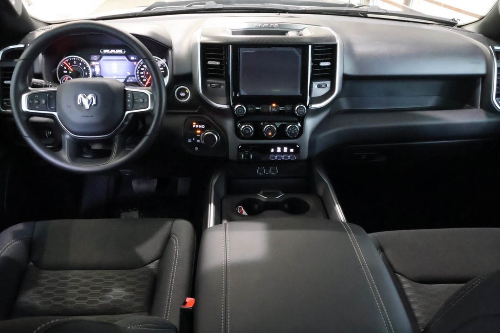 2026 Ram 1500 EXPRESS in Terrebonne, Quebec - 10 - w1024h768px