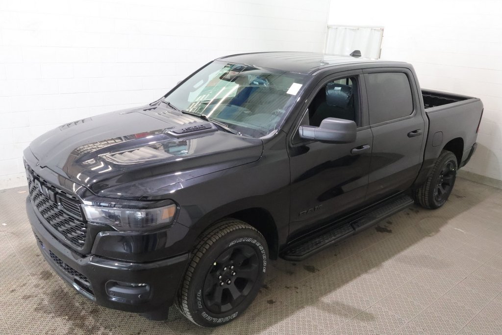 2026 Ram 1500 EXPRESS in Terrebonne, Quebec - 4 - w1024h768px