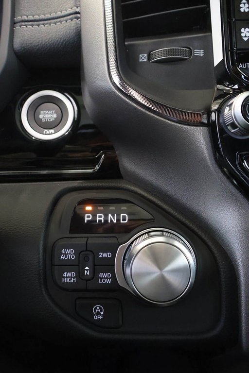2026 Ram 1500 SPORT in Terrebonne, Quebec - 16 - w1024h768px