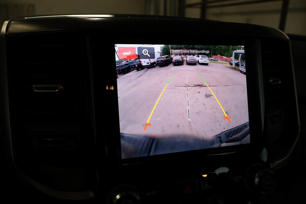2026 Ram 1500 BIG HORN in Terrebonne, Quebec - 17 - w1024h768px