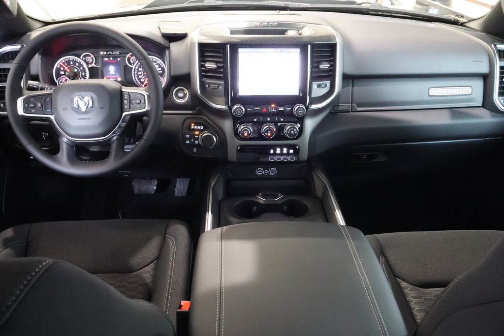 2026 Ram 1500 BIG HORN in Terrebonne, Quebec - 10 - w1024h768px