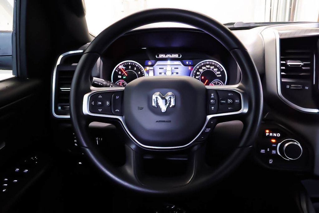 2026 Ram 1500 EXPRESS in Terrebonne, Quebec - 11 - w1024h768px