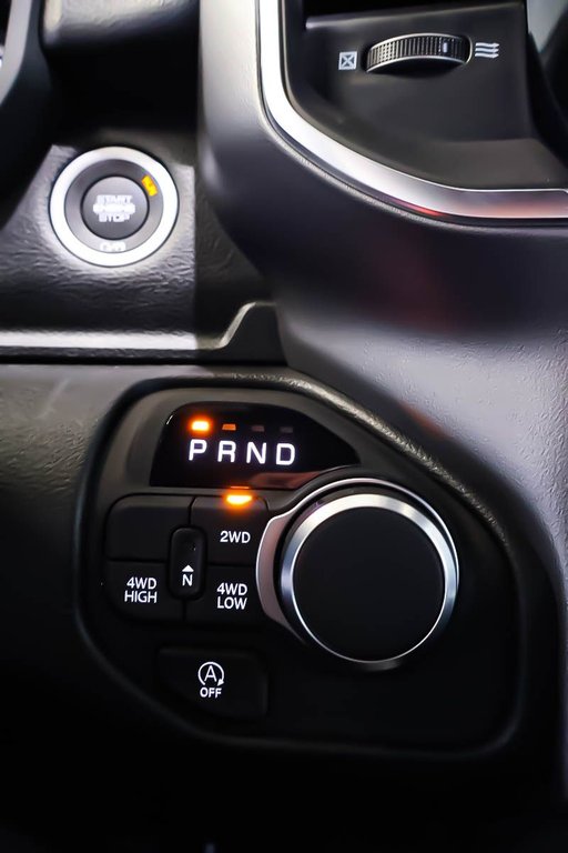 2026 Ram 1500 EXPRESS in Terrebonne, Quebec - 15 - w1024h768px