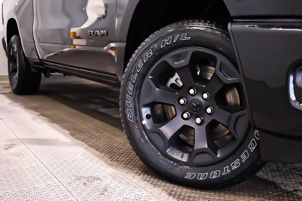 2026 Ram 1500 EXPRESS in Terrebonne, Quebec - 7 - w1024h768px