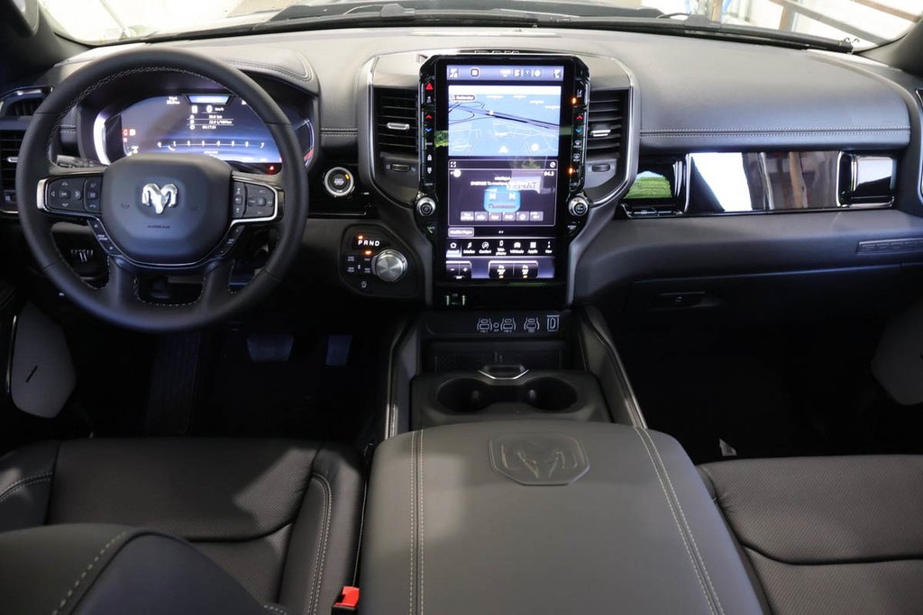 2026 Ram 1500 SPORT in Terrebonne, Quebec - 11 - w1024h768px