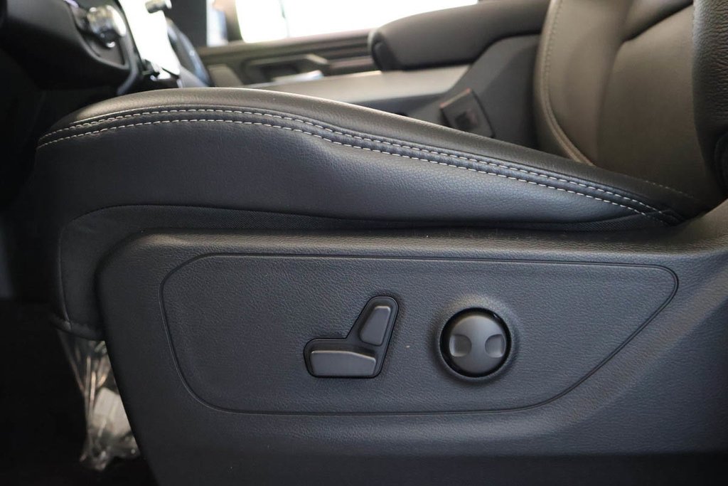 2026 Ram 1500 SPORT in Terrebonne, Quebec - 10 - w1024h768px