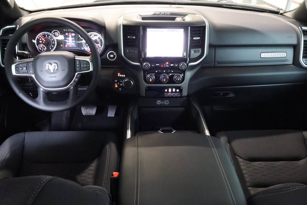 Ram 1500 BIG HORN 2026 à Terrebonne, Québec - 10 - w1024h768px