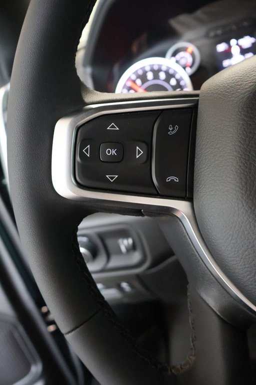 Ram 1500 BIG HORN 2026 à Terrebonne, Québec - 12 - w1024h768px