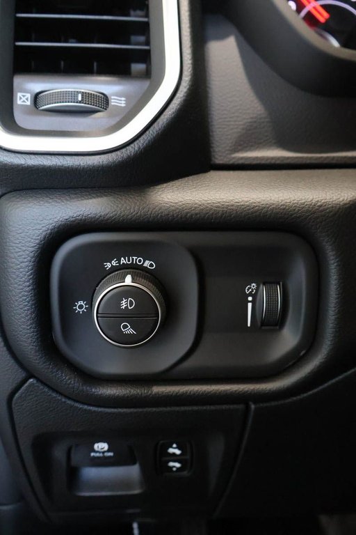 2026 Ram 1500 BIG HORN in Terrebonne, Quebec - 19 - w1024h768px