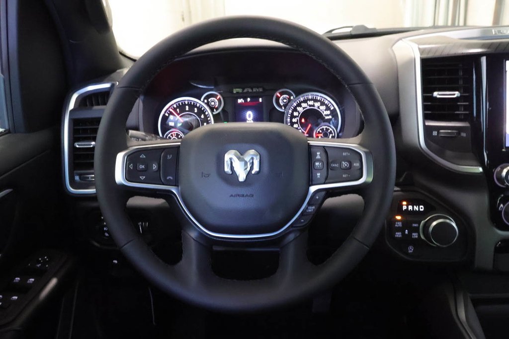2026 Ram 1500 BIG HORN in Terrebonne, Quebec - 11 - w1024h768px