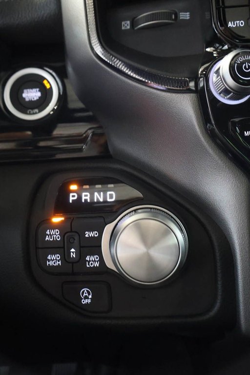 2026 Ram 1500 SPORT in Terrebonne, Quebec - 16 - w1024h768px