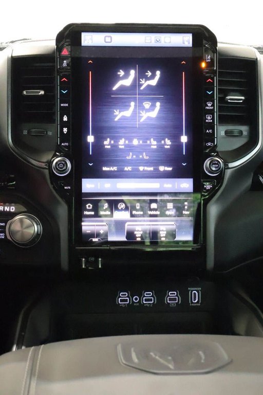 2026 Ram 1500 SPORT in Terrebonne, Quebec - 17 - w1024h768px