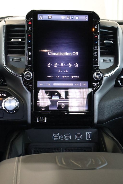 2026 Ram 1500 SPORT in Terrebonne, Quebec - 16 - w1024h768px