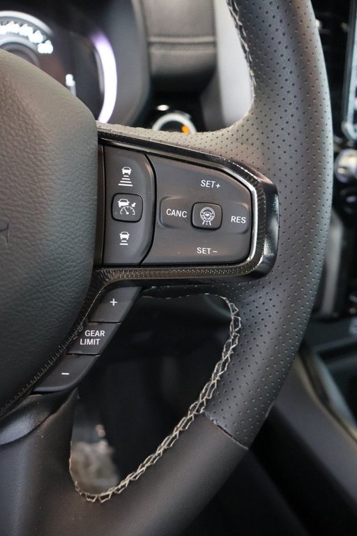 2026 Ram 1500 SPORT in Terrebonne, Quebec - 13 - w1024h768px