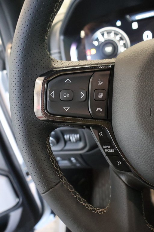 2026 Ram 1500 SPORT in Terrebonne, Quebec - 12 - w1024h768px