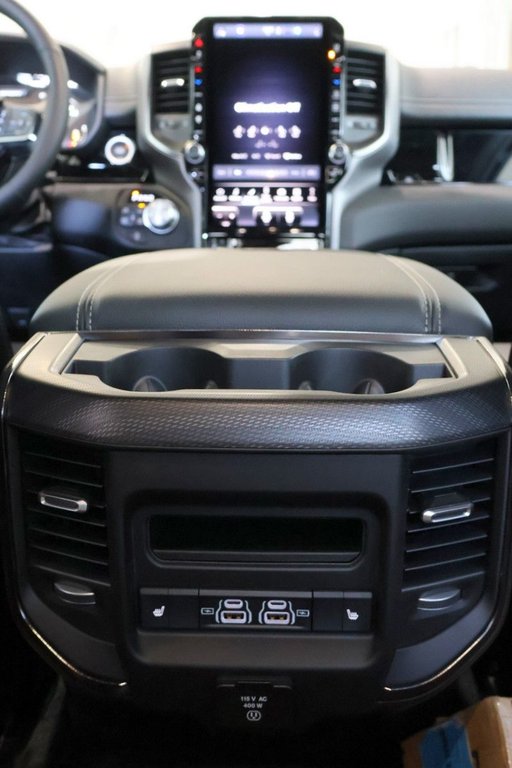 2026 Ram 1500 SPORT in Terrebonne, Quebec - 22 - w1024h768px