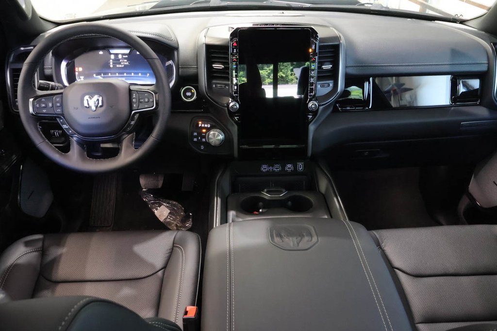 Ram 1500 SPORT 2026 à Terrebonne, Québec - 11 - w1024h768px