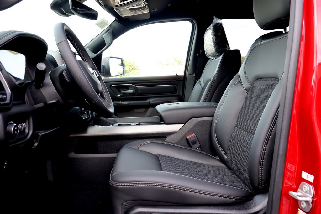 2026 Ram 1500 SPORT in Terrebonne, Quebec - 7 - w1024h768px