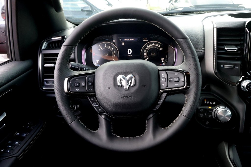 2026 Ram 1500 SPORT in Terrebonne, Quebec - 10 - w1024h768px