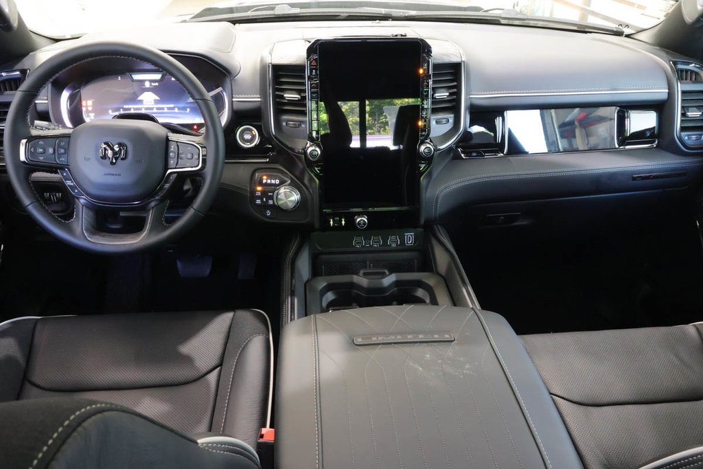 2026 Ram 1500 LIMITED in Terrebonne, Quebec - 11 - w1024h768px