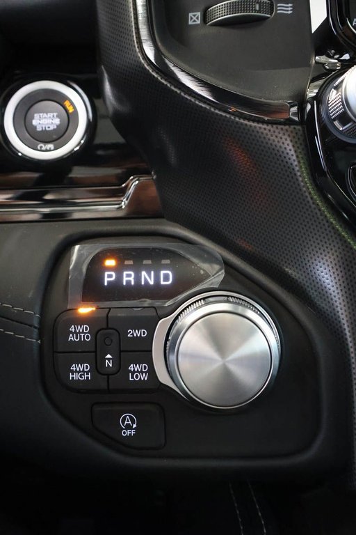 2026 Ram 1500 LIMITED in Terrebonne, Quebec - 15 - w1024h768px