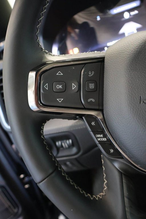 2026 Ram 1500 LIMITED in Terrebonne, Quebec - 13 - w1024h768px