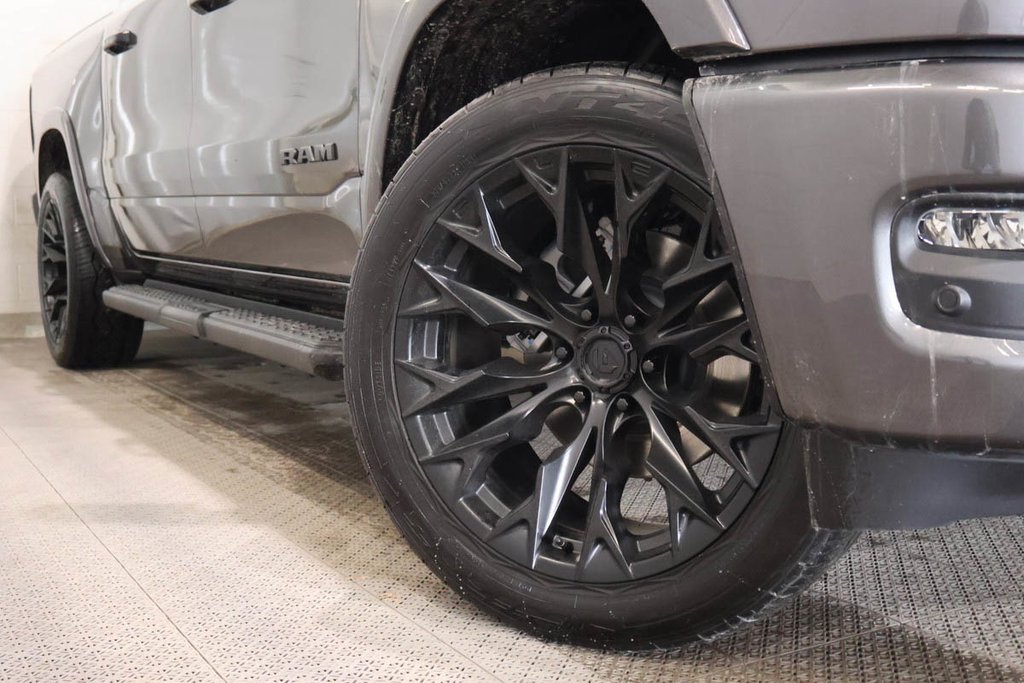 2026 Ram 1500 BIG HORN in Terrebonne, Quebec - 7 - w1024h768px