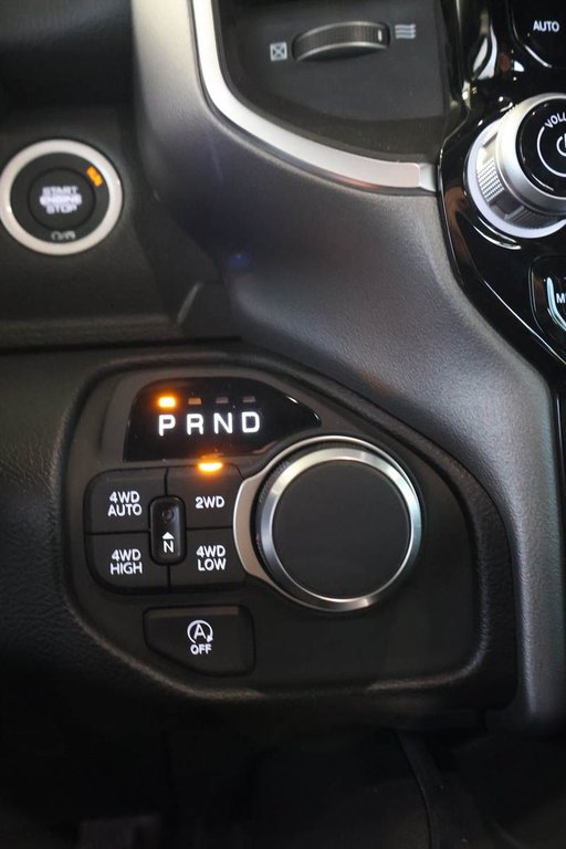 2026 Ram 1500 BIG HORN in Terrebonne, Quebec - 15 - w1024h768px