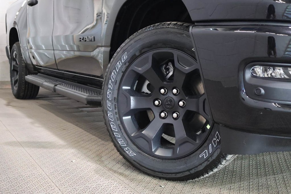 2026 Ram 1500 EXPRESS in Terrebonne, Quebec - 7 - w1024h768px