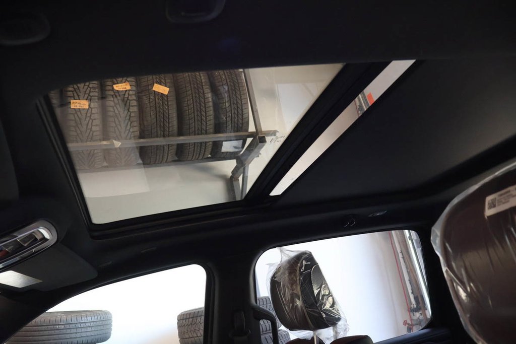 2026 Ram 1500 LIMITED in Terrebonne, Quebec - 9 - w1024h768px