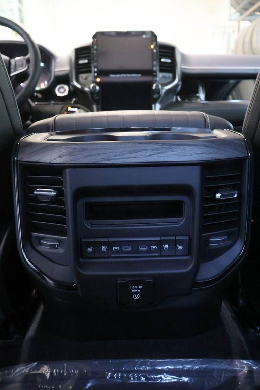 2026 Ram 1500 LIMITED in Terrebonne, Quebec - 19 - w1024h768px
