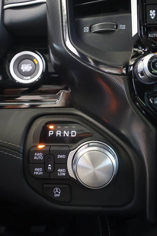 2026 Ram 1500 LIMITED in Terrebonne, Quebec - 16 - w1024h768px