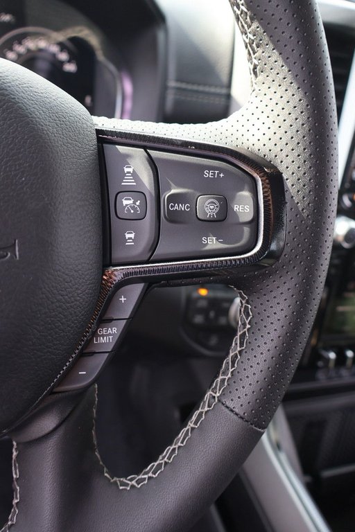 2026 Ram 1500 SPORT in Terrebonne, Quebec - 12 - w1024h768px